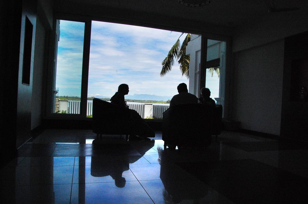 Blue Waters Hotel Kundapur Bilik gambar